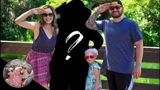 RARE MYSTERY CHARACTER RUNNING AROUND DISNEYLAND!! | DISNEYLAND VLOG #109