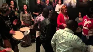 &Omicron;&iota; &mu;&alpha;&theta;&eta;&tau;έ&sigmaf; &tau;&eta;&sigmaf; &omicron;&mu;ά&delta;&alpha;&sigmaf; Afrotonic &sigma;&upsilon;&nu;&alpha;&nu;&tau;&omicron;ύ&nu; &sigma;&tau;&omicron; &chi;ώ&rho;&omicron; &tau;&omicron;&upsilon; Metapolis &tau;&omicron;&upsilon;&sigmaf; &phi;ί&lambda;&omicron;&upsilon;&sigmaf; &tau;&omicron;&upsilon; Monde...  II