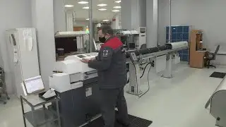 Деньги. И главное. Достойная зарплата - один из первых показателей взаимоотношений с работодателем