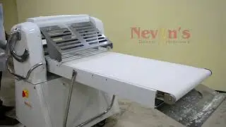 Dough sheeter machine #machine #food #puff #doughsheeter #sheeter #kharimachine