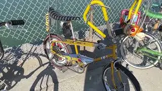 SoCal Stingray, Huntington Beach vintage Schwinn￼ mix's bike meet up￼ ride.
