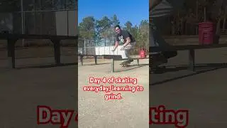 Day 4 and trying to learn some grinds. #skate #skateboarding #skatepark #grindmode #over30club