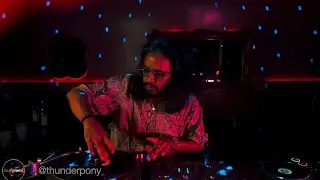 Thunderpony @ DISTRIKT's Virtual Burning Man Experience