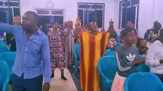 SHANGWE LA MKESHA WA MWAKA MPYA AIJAWAHI KUTOKEA
