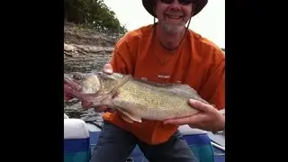 Monster Walleye - 10+ lbs while Crappie Fishing