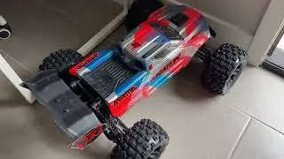 Обзор радиоуправляемого грузовика ARRMA RC Truck 1 8 KRATON 4X4 6S BLX BRUSHLESS V6 Speed ​​Truck...