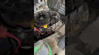 John Deere starter fixed d-130 #johndeere #d130 #tractor #farming #mechanic #homestead #cubcadet