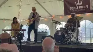Soloing with Bernard Purdie & Friends