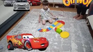 Oyuncak araba videolari hotwheelss cars araba taksi kamyon kepçe eglenceli çocuk videolari 