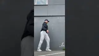 Struggle of AirPods #fyp #dance #dancer #germany #youtube #usa #content #viral