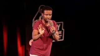 Charles Nguela's Show macht auf afrikanischen Gottesdienst | Comedy Talent Stage | SRF
