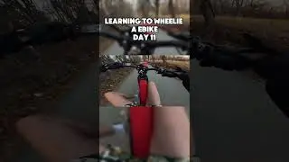 учимся ездить на заднем колесе, день 11 #surron #wheelie #surronster #ebike #bestebike #rizzlerbi...