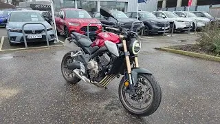 Мотоцикл CB650R 2020 года выпуска, цвет &laquo;Хромосфера красный&raquo; &mdash; пробег 7918 миль, цена 4990 фунтов...
