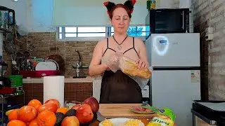 Cosplay. Hot sandwiches. Сooking show. Mila naturist