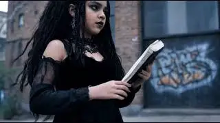 A black goth witch girl in Chicago