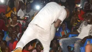 IBOU NA DJAALO EN CONCERT AU FOYER KAMANAR DE THIONCK ESSYL