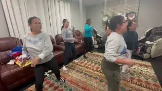 Phil am  Zumba practic danca