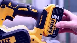 Dewalt DCP580N XR Brushless 18V Li-Ion Cordless Planer With 2 X 4.0Ah Batteries