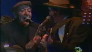 matteo salvatore e vinicio capossela a Foggia