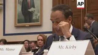 United CEO Faces Angry Congress