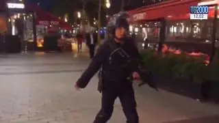 Parigi, attacco terroristico sugli Champs Elysées. Ecco cos'è successo