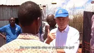 Top UN official in Somalia visits Dadab refugee camp in Kenya