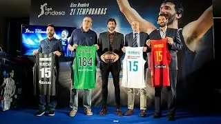 &Aacute;lex Mumbr&uacute; se despide en la sede de la ACB