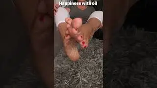 ASMR Massage feet with oil