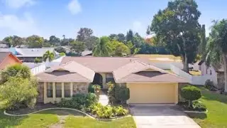 Step Into Your Forever Home In Hudson's Lakeside Woodlands: Spacious Living With Quick Tampa Access