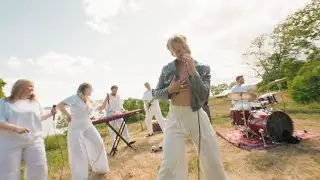 Born Rhyee - Don't Stop (Official video)