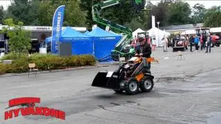 Giant Skidteer - Kurikan Hyv&auml;kone Oy