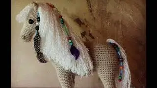 Crochet horse 2020
