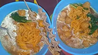 PENJUAL INI PALING DINANTI SAAT SORE HARI, MIE AYAM BAKSO HARGA 6 RIBU!