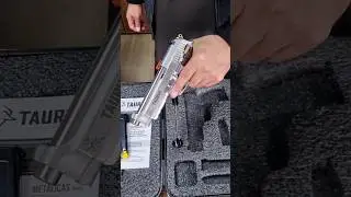 Taurus PT92 Limited Edition 9mm Pistol quick Unboxing. #shorts #9mmpistol