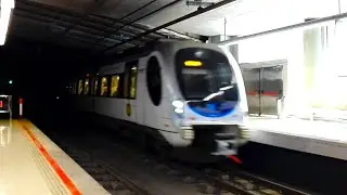 🚉 EUSKOTREN 950 entrando en MATIKO (Metro Bilbao)