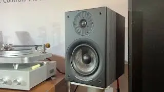 Element5 Projector & Audio at 2024 HiEnd Asia Rm 2402 - Jolida Tube Amp + Starke Sound Beta7 Speaker