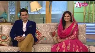 Veena Malik Dancing in Morning with Farah after coming to Pakistan Promo