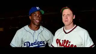42 (2013) - Jackie and Chapman bury the hatchet.