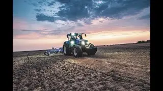 New T8 Genesis&trade; with PLM Intelligence&trade; tractors.&nbsp;Connected for the way you work
