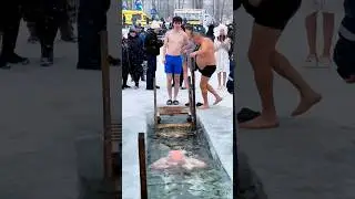part199#Baikal🌊Lake Challenge👙 BaptismFestival#standinghightoviewthescener#lakebaikal#winter🧊#travel