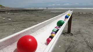 Marble Run Race ☆Gutters + Big Colorful Balls + Sandy Beach Course Part 2