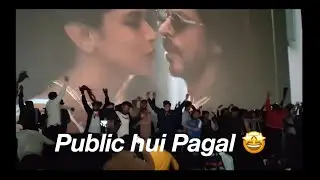Public hui Pagal | Bollywood is back with Pathan | Theater Response | Pathan Review