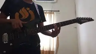 Green Day - Meet Me on the Roof - Awful Bass Cover (Using guitar)