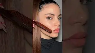 comb contour hack 😯 #song #komal_singh02 #subscribe #contour #makeuptutorial #viral #musician