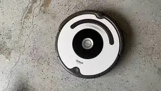 iRobot Roomba 670 Vacuum Cleaning Robot, Manufacturers Certified Refurbished Review