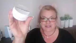 180&deg;&reg; akt&iacute;v C-vitaminos arclemos&oacute; &eacute;s 180&deg;&reg; AHA h&aacute;mlaszt&oacute; &eacute;s semleges&iacute;tő im&aacute;data🤗😍