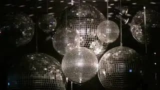 🪩 Disco Groove 4k, golden age of disco with epic beats! 💃🕺✨