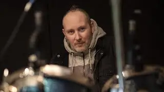 SIMON COLLINS - Powerless