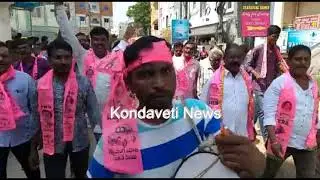 డప్పుల హోరుతో శేరిలింగంపల్లి టీఆర్ఎస్ నేతల హంగామా TRS Serilingampally leaders hangama