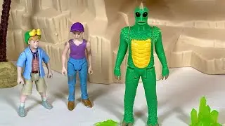 Sleestack from Land of the Lost by Plastic Vomit Customs Sid and Marty Croft Action Figure